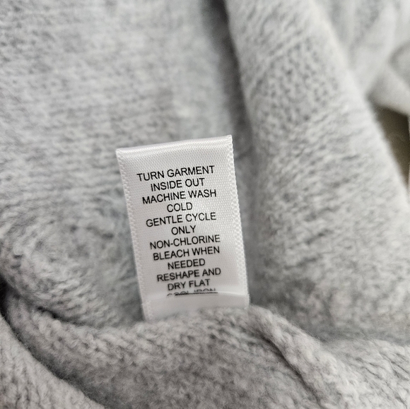 NWT Hazel‎ Moon Heather Gray Argyle Button Front Cardigan Sweater Size Medium R2 - Picture 5 of 9